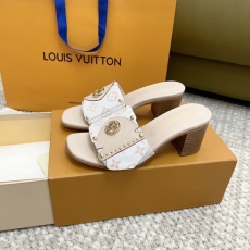 Louis Vuitton Slippers